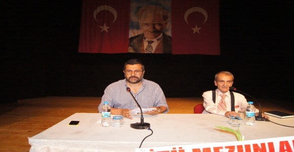 Gazeteci Soner Yalçın: ‘Ortak şiarımız aydınlık Türkiye için’ ‘ALEVİ-SUNNİ, KÜRT – TÜRK KARŞI KARŞIYA DEĞİL YAN YANA GELME ZMANI