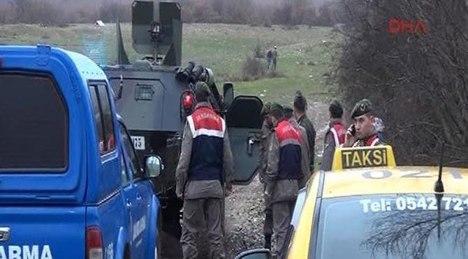 Kafa kafaya çarpıştılar 4 kişi öldü