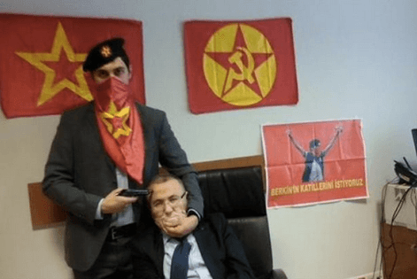 Savcı ve iki militan öldü