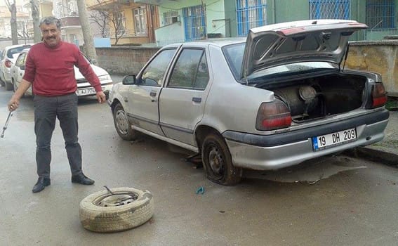 Oto Lastikçileri yine sahne aldı