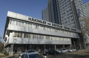 Paralelin Adli ayagına geçiliyor