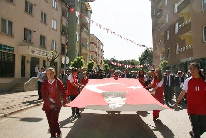 Sungurluda ATA’ya saygı yürüyüşü
