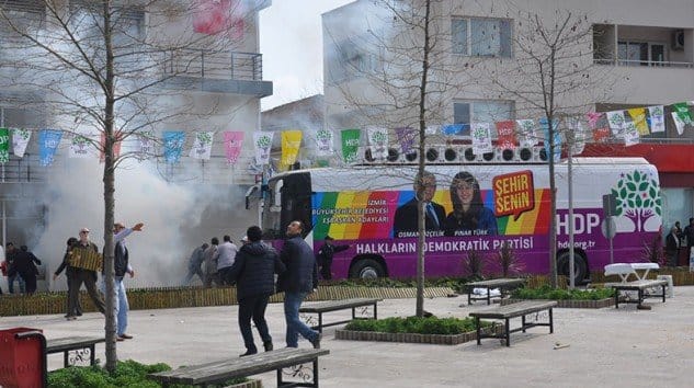 ÇORUM’DA HDP İLE CHP’LİLER ARASINDA KAVGA