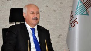 orhan-öztürk-bitlis-valisi-1