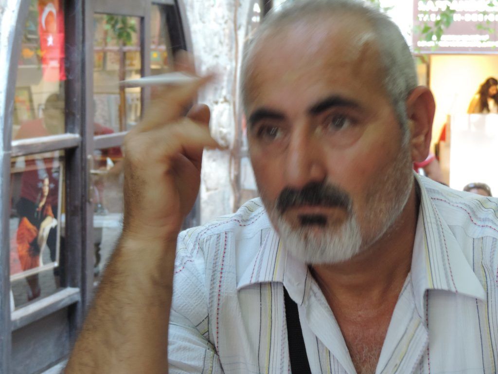 Cuma Şahine anjıyo gözüktü