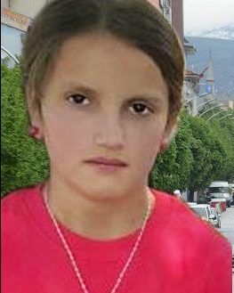 Ayça, Ders çalışmasında imiş