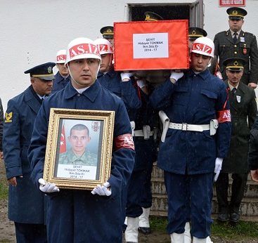 Şehidimizi son yolculuğuna uğurladık