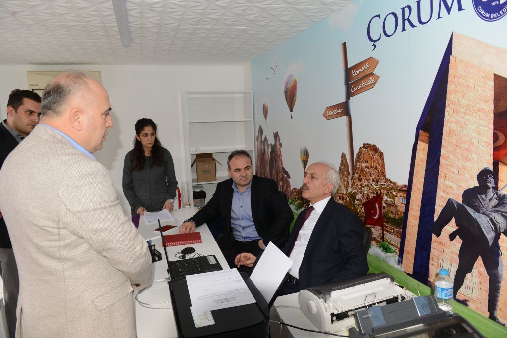 Başkan Gül, gezi kayıt bürosunu ziyaret etti