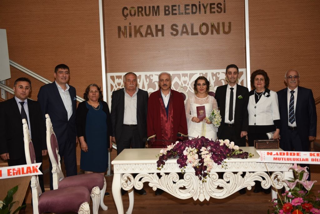 Başkan Gül ilk nikâhını kıydı