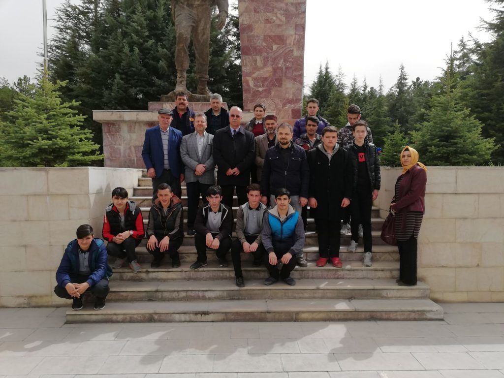 EML’İN ŞEHİTLERİNE VEFA!