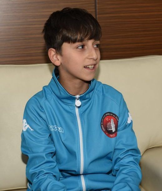 Uğurcan Dursun Dünya Karması’nda