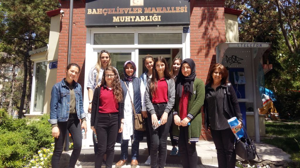 Öğrenciler Evlerde Kütüphane Oluşturdu