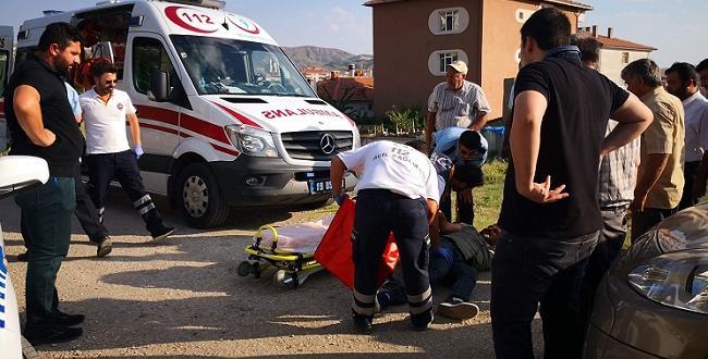 Kovalanan araç polise çarptı