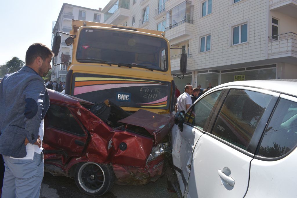 Çorum’da kamyon faciası ucuz atlatıldı