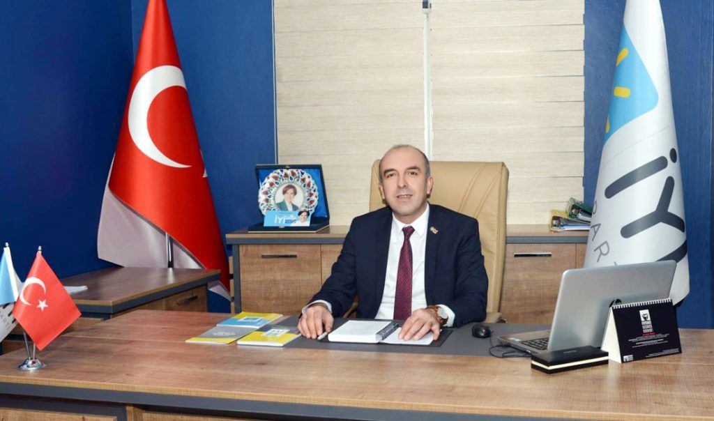 CADDE OTOPARKÇILIĞININ ÖZETİ; 27 YILDIR YÖNETİLEMEYEN ŞEHİR