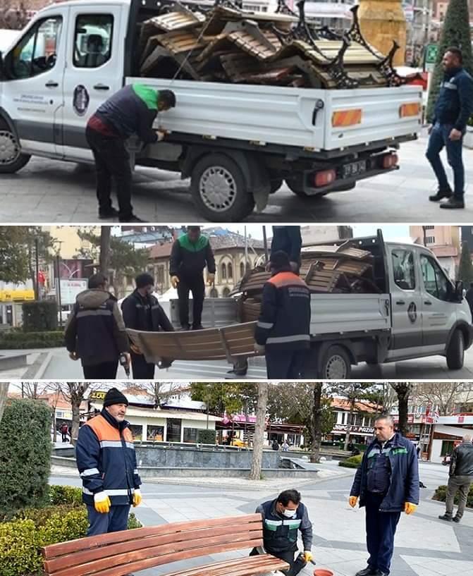 ÇORUM’DA PARKLARDA Kİ BANKLAR SÖKÜLDÜ