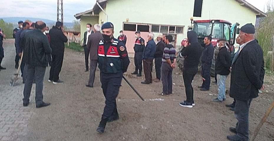 ÇORUM’DA SU KAVGASI BÜYÜYOR! JANDARMA OLAYA EL KOYDU
