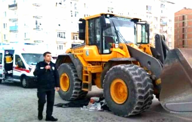 GENÇ KADIN FECİ ŞEKİLDE CAN VERDİ..
