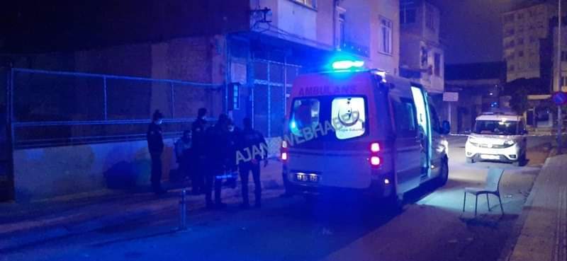 YİNE AĞIZLARI YERİNE SİLAHLARINI KONUŞTURDULAR 3 KİŞİ YARALANDI