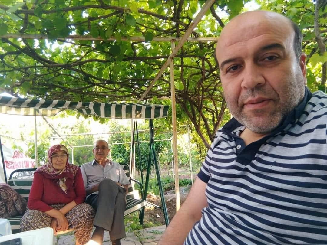 İLHAN KILIÇ, KAZADA BABASINI KAYBETTİ