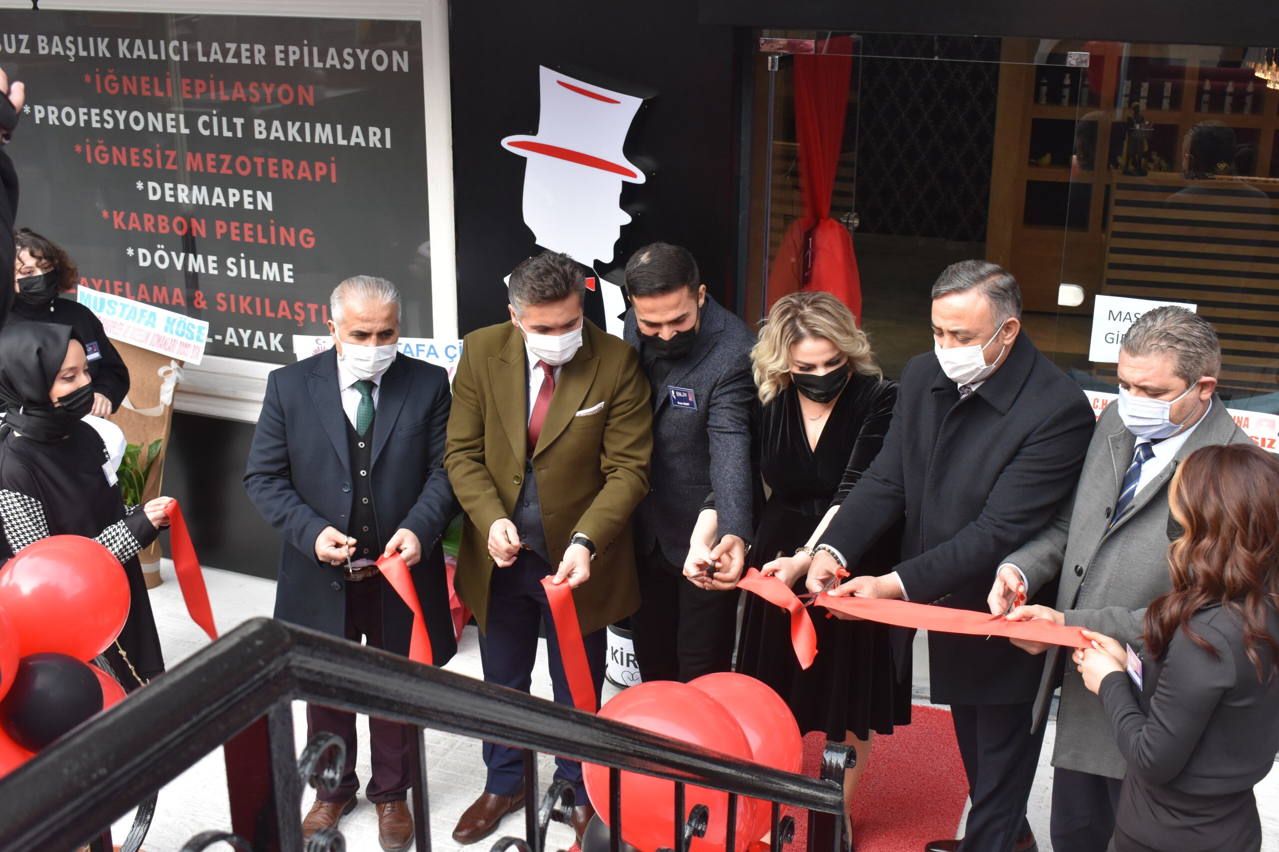 ÇORUM’DA BİR İLK.. ERKEK GÜZELLİK MERKEZİ AÇILDI