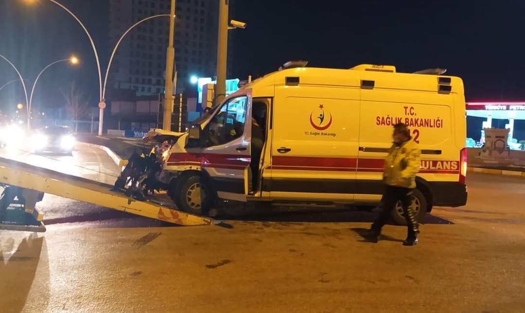 ÜZÜCÜ ‘KAZADA’ 7 KİŞİ YARALANDI!