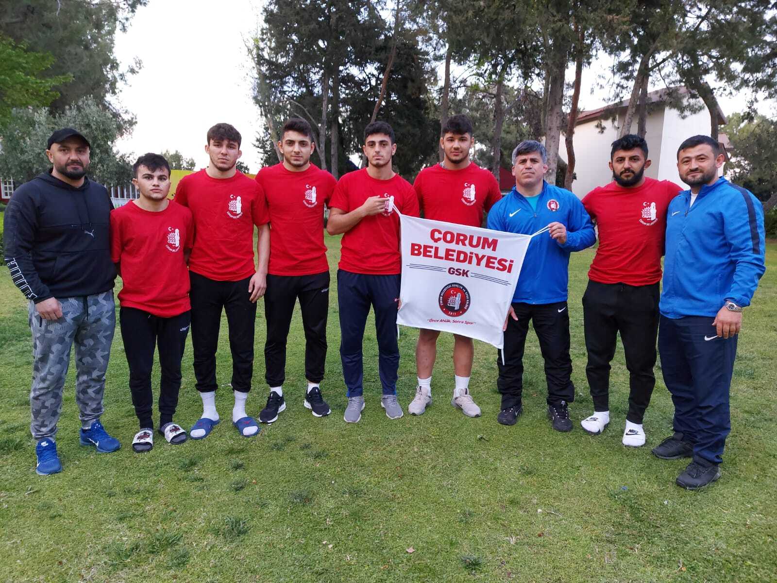 Güreşçilerimiz Şampiyonaya damga vurdu