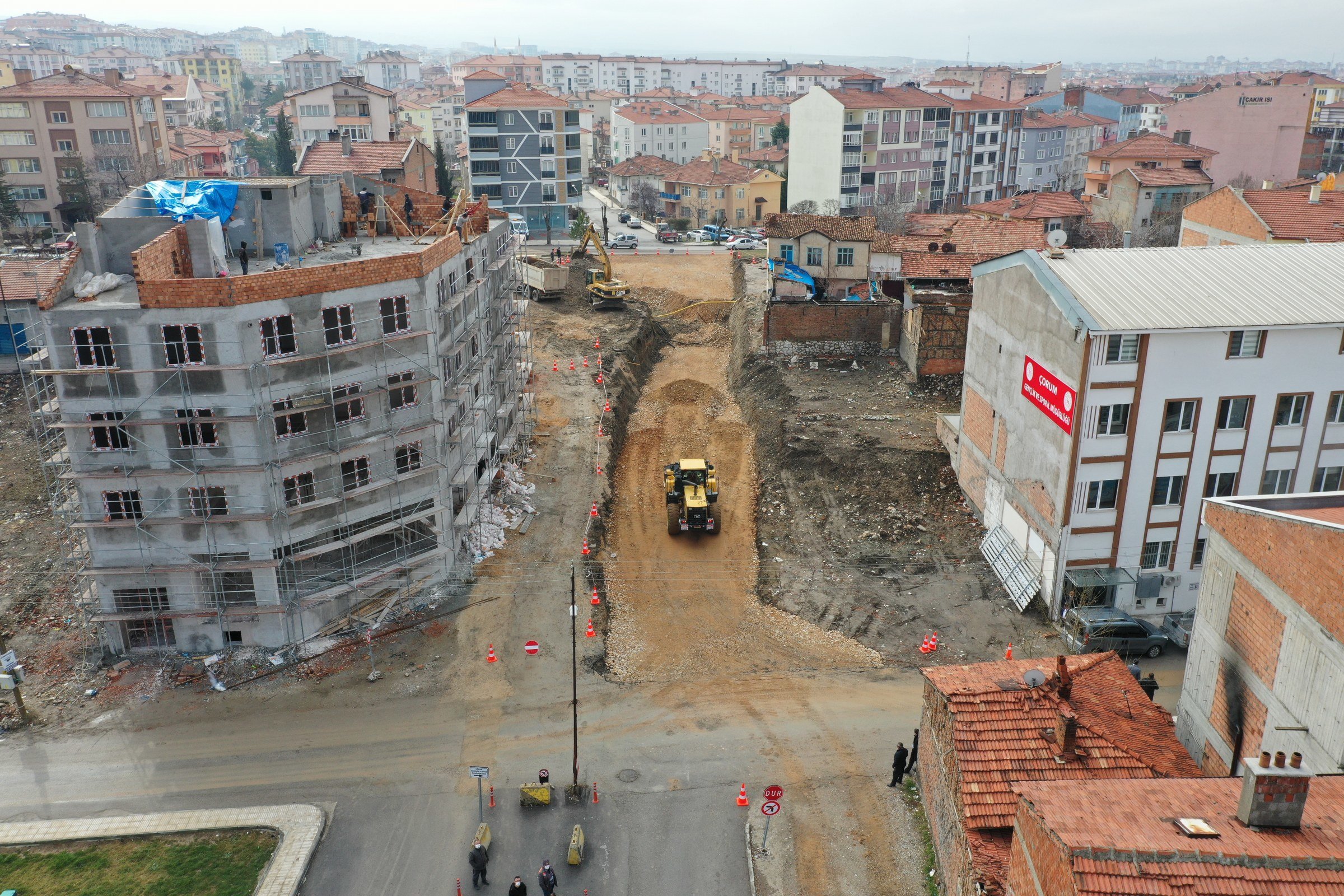 Garip Dede Sokakta yol açma çalışması başladı