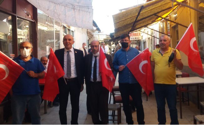 CUMHURİYET SEVDALILARINDAN ‘ANLAMLI’ 19 MAYIS KUTLAMASI