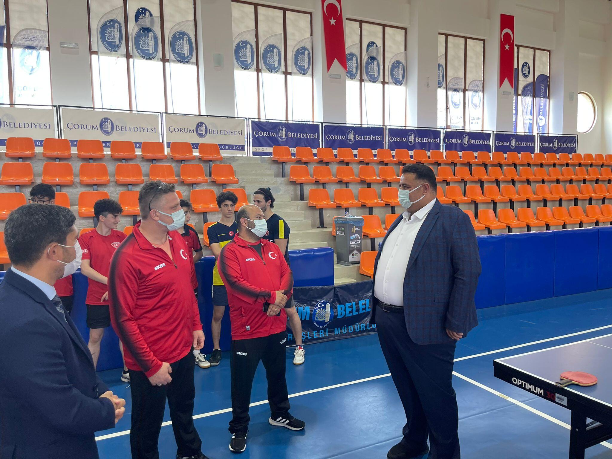Oğuzhan Kaya Milli Sporcuları Ziyaret Etti