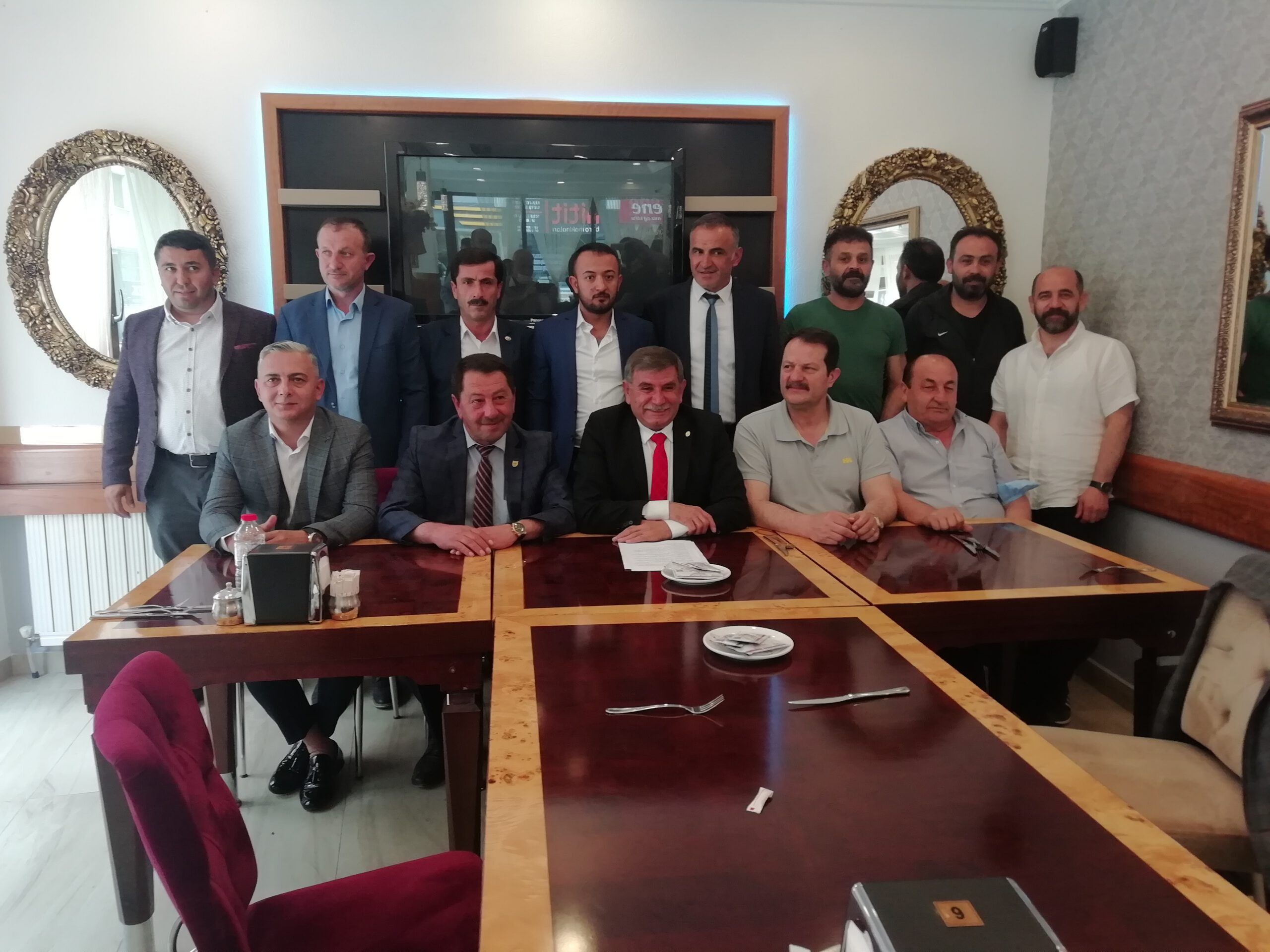 ÇITAK, ”Dünle beraber gitti, cancağızım,Ne kadar söz varsa düne ait. Şimdi yeni şeyler söylemek lazım”