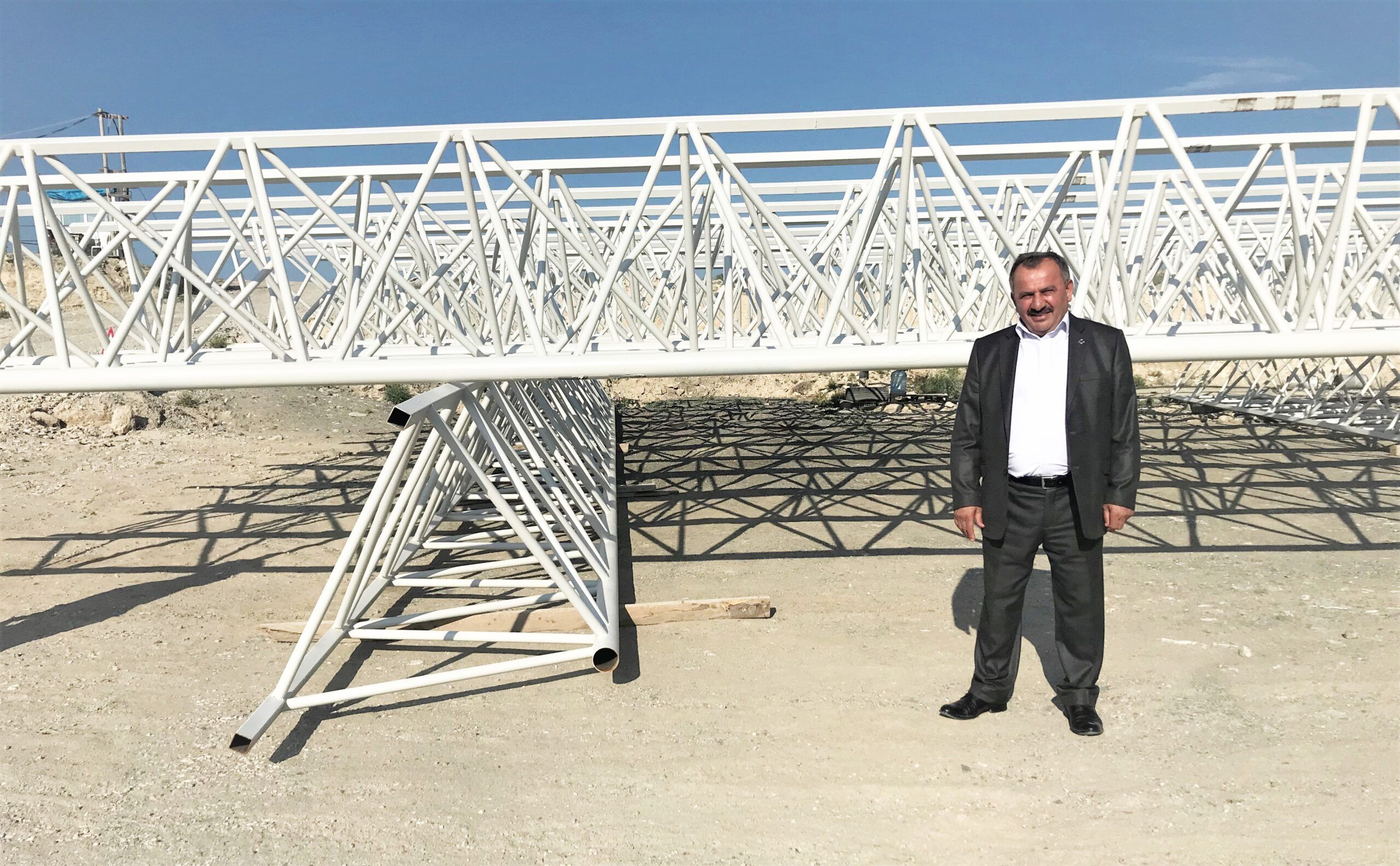 ZANAATKARLAR’DA 4 KOLDAN ÇALIŞILIYOR