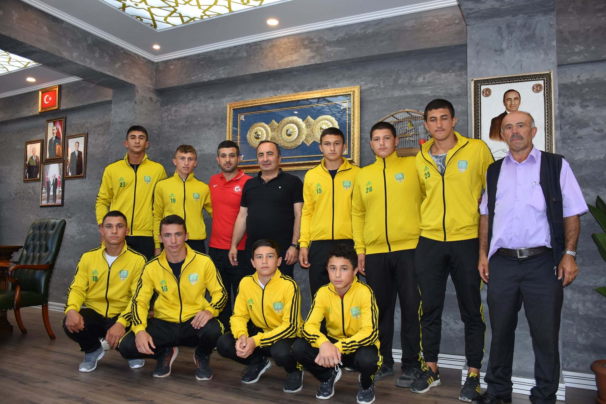 BAŞKAN, GÜREŞÇİLERİ KIRKPINARA UĞURLADI