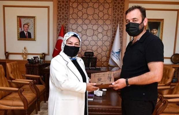 ÇORUM’DA SEVGİYİ, İSTANBUL’DA MÜCADELEYİ ÖĞRENDİM