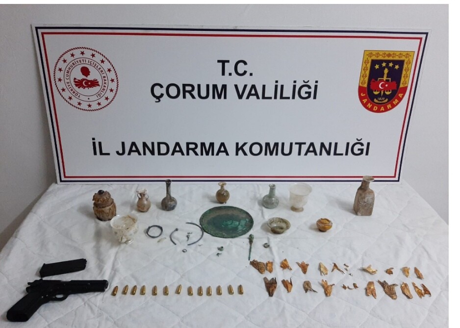 JANDARMA, SUNGURLU’DA DEĞER BİÇİLEMEYEN TARİHİ ESER YAKALADI