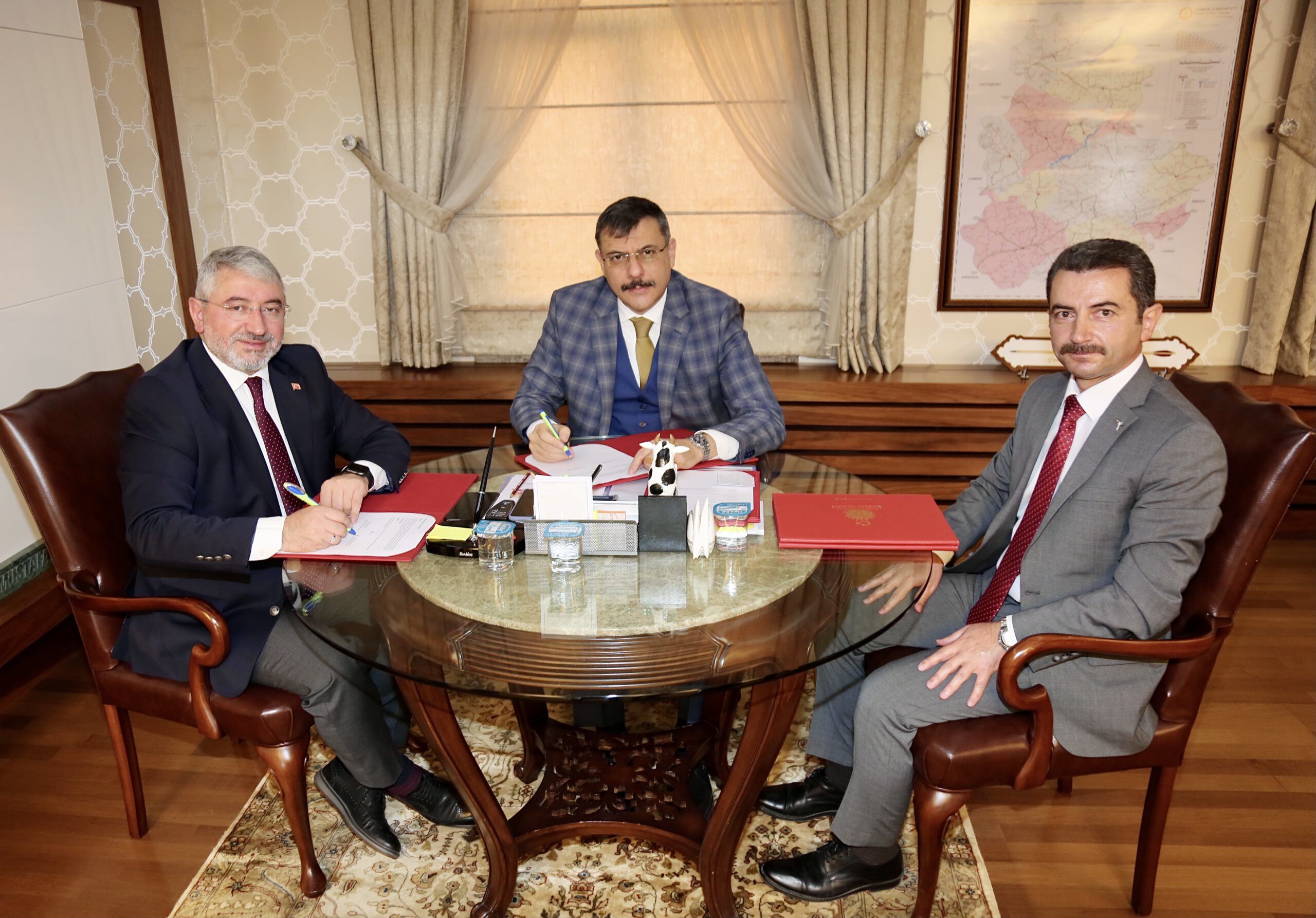 HASAN PAŞA HALK KÜTÜPHANESİ KADEŞ BARIŞ MEYDANINA TAŞINIYOR