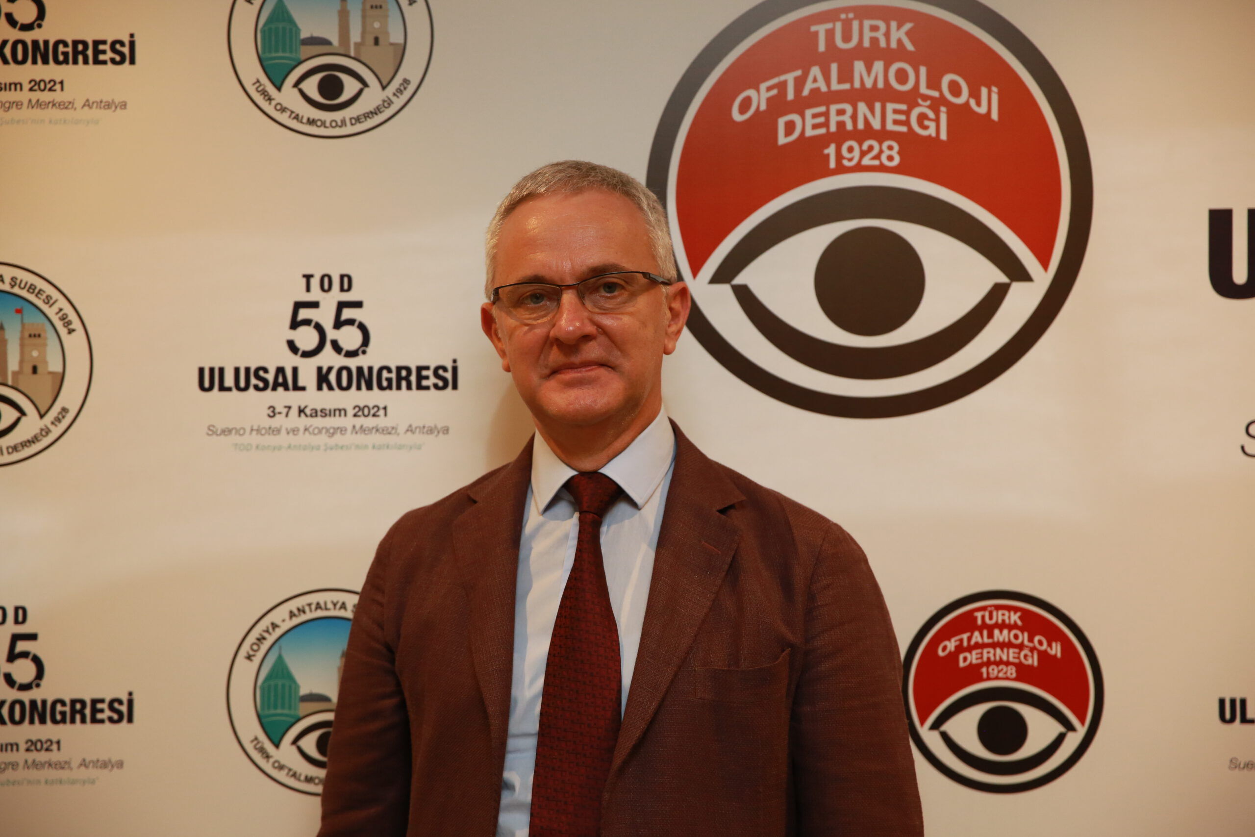 Şeker hastası 1 milyon kişinin kör kalma riski var