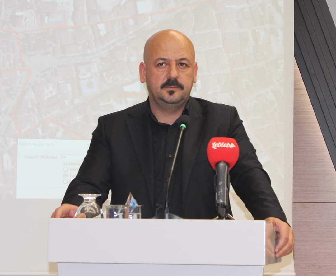“HAYRETTİN KARAMAN’IN İSMİ FİTNE BAĞLARINA VERİLSİN”