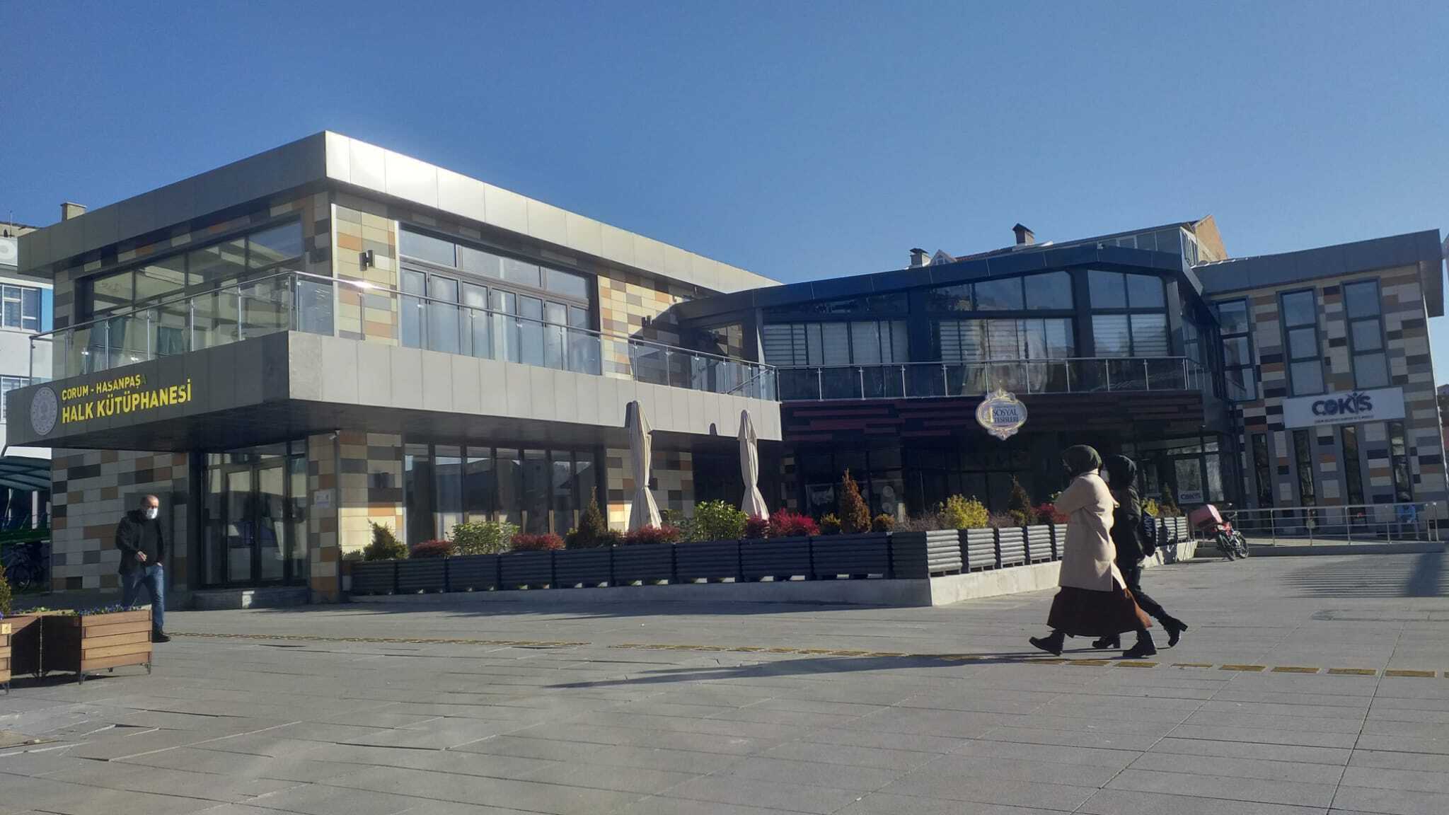 HASANPAŞA HALK KÜTÜPHANESİ KADEŞ MEYDANINA TAŞINDI
