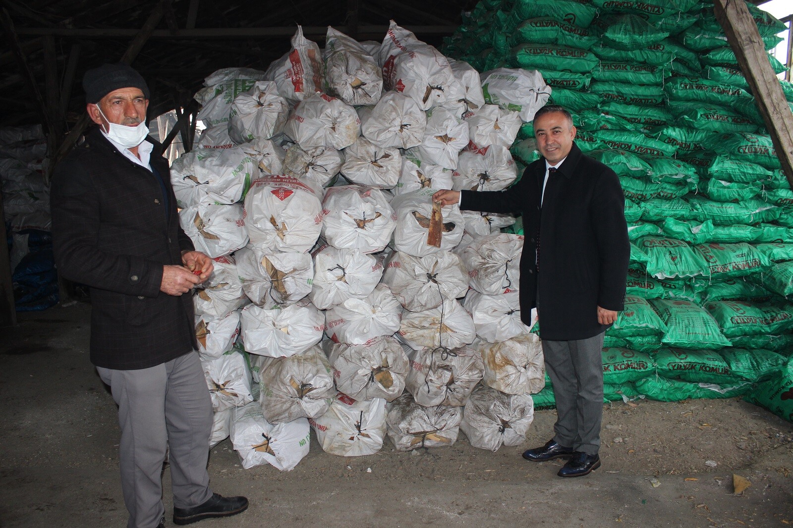 Kömür fiyatları yüzde 100 arttı, vatandaşlar zor durumda