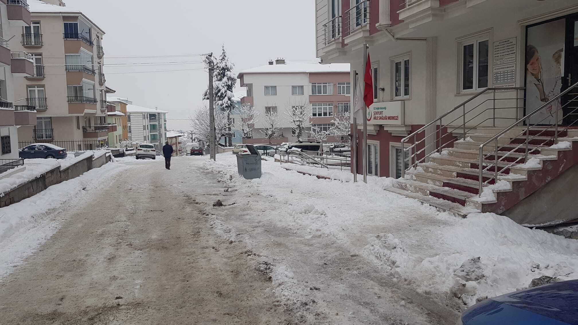 ‘Belediye karla mücadelede sınıfta kaldı’