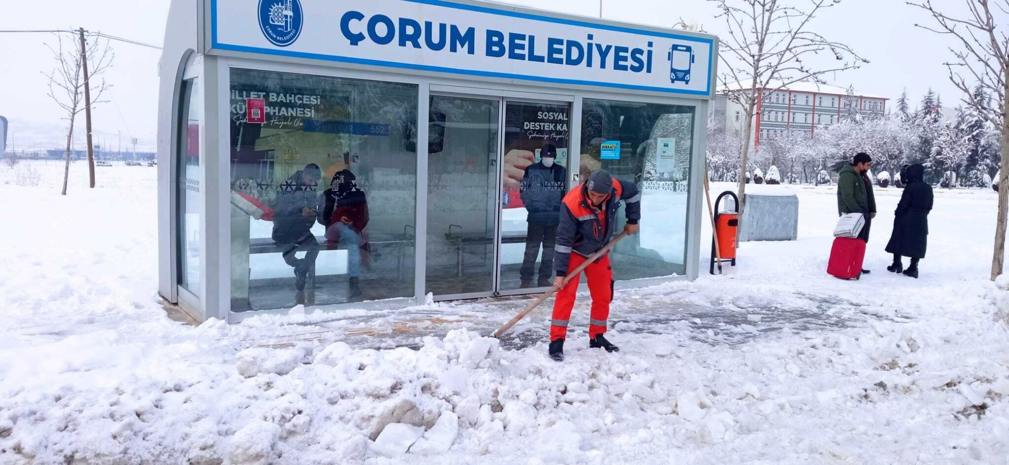 Belediye’nin karla mücadele çalışmaları takdir topladı
