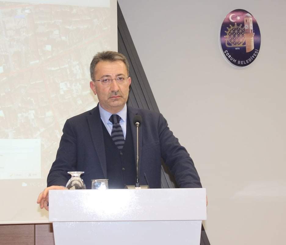 “TOPLU ULAŞIM SORUNLARI ÇÖZÜLMEDİ, TAMAMEN ÇÖKTÜ”