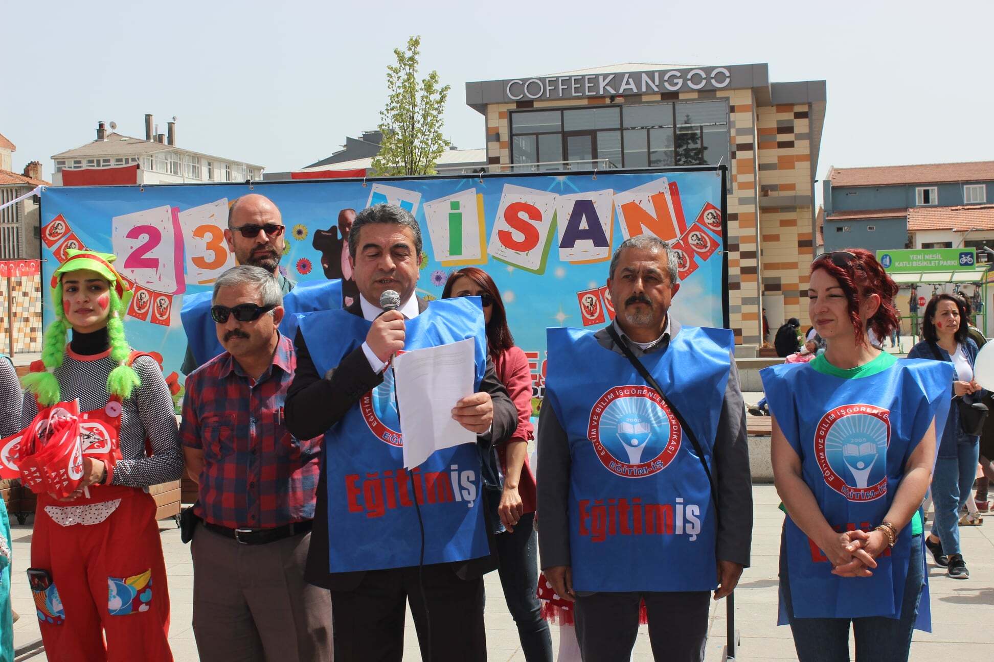 EĞİTİM-İŞ’TEN COŞKULU23 NİSAN ÇOCUK ŞENLİĞİ