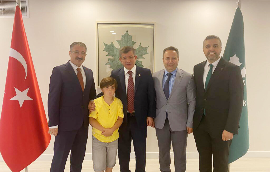 Davutoğlu, ‘6 Kasım’da seçim olacak gibi çalışın’