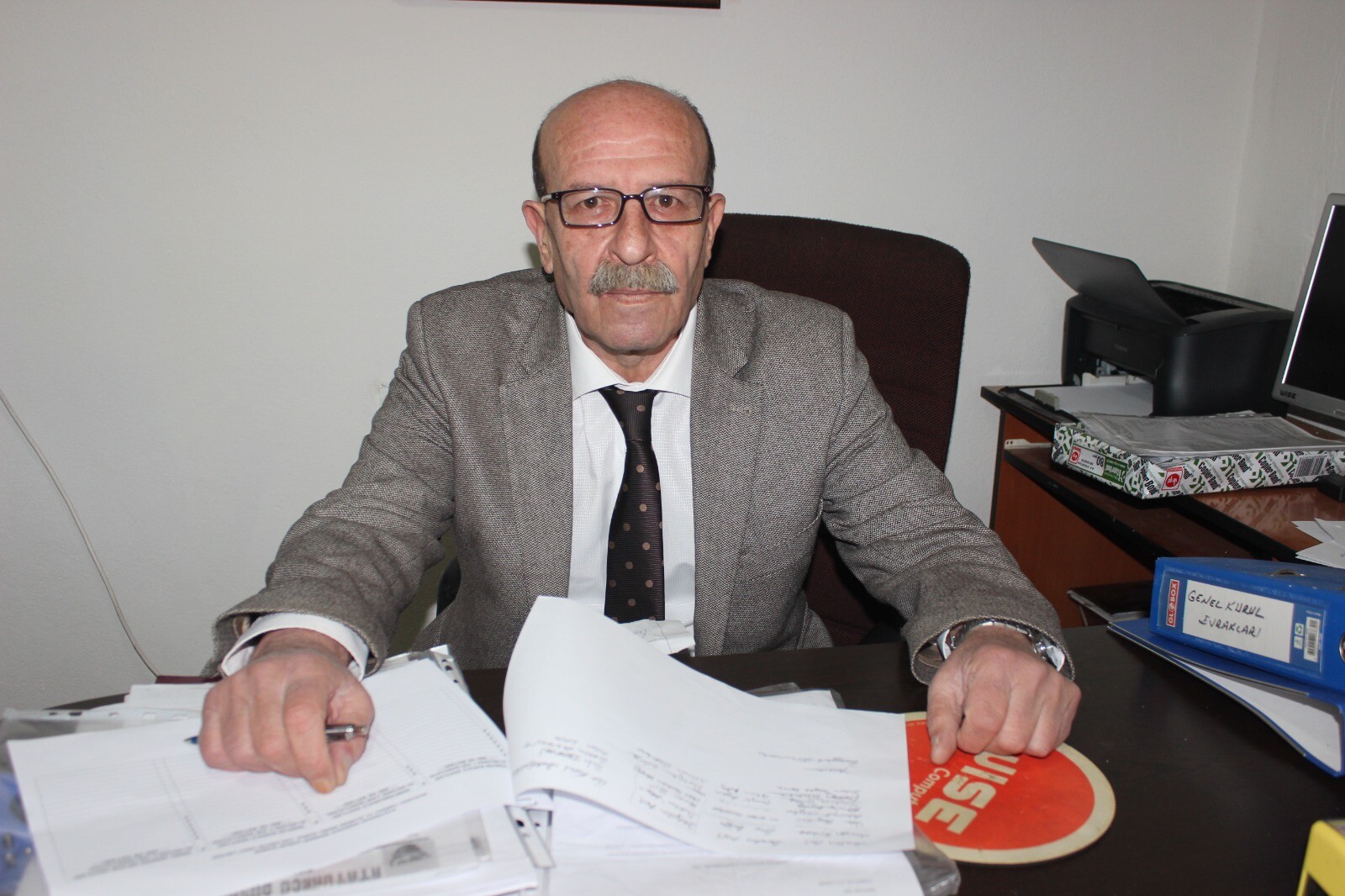 “MEMURİYETTEN ÇIKARILSIN, YARGILANSIN”
