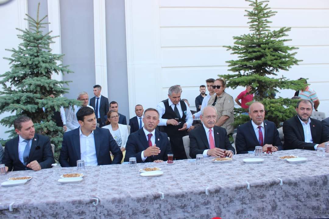 KILIÇDAROĞLU ÇORUMLULARLA BULUŞTU