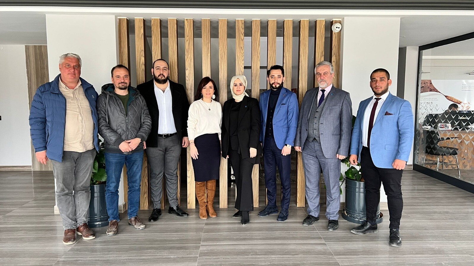 KADINLARIN DA DESTEĞİ İLE İKTİDARA YÜRÜYECEĞİZ”