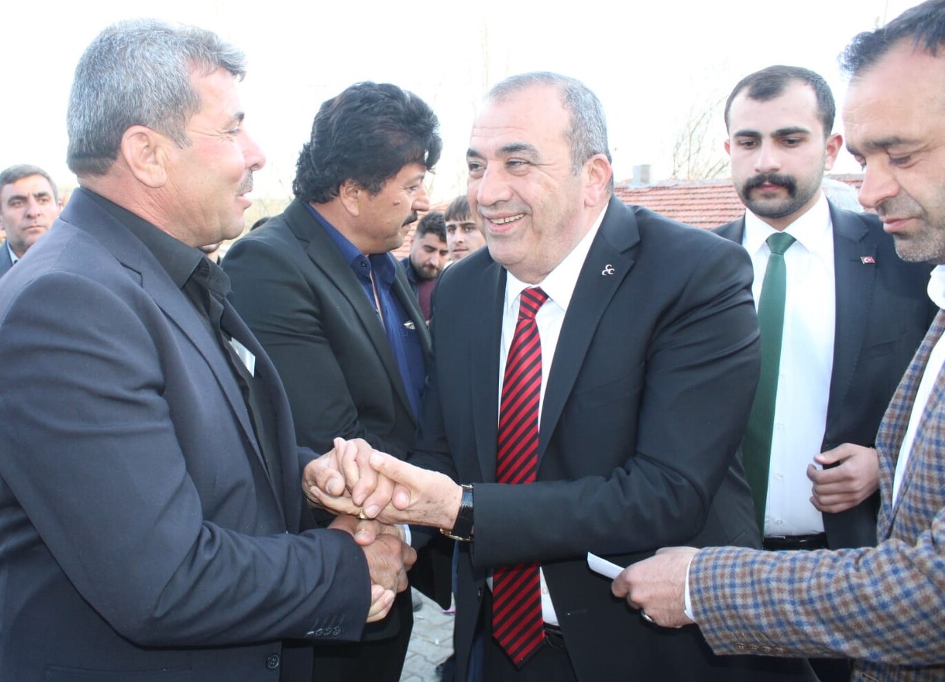 GENÇ ÇİFTLERE ‘KAYRICI’ MORALİ!