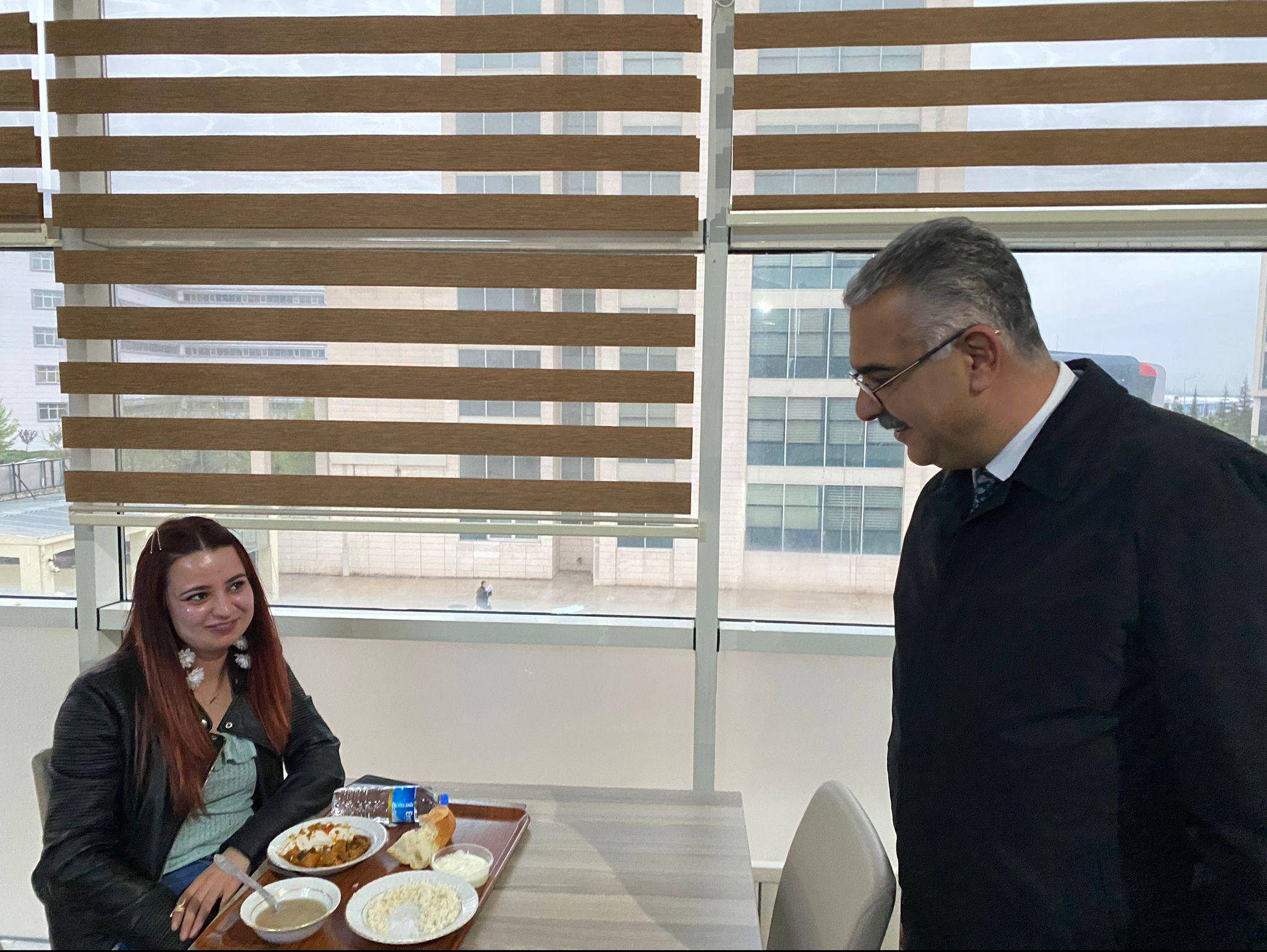 “GENÇLER TERÖR ÖRGÜTLERİ İLE İŞBİRLİĞİ YAPANLARA OY VERMEYECEKTİR”